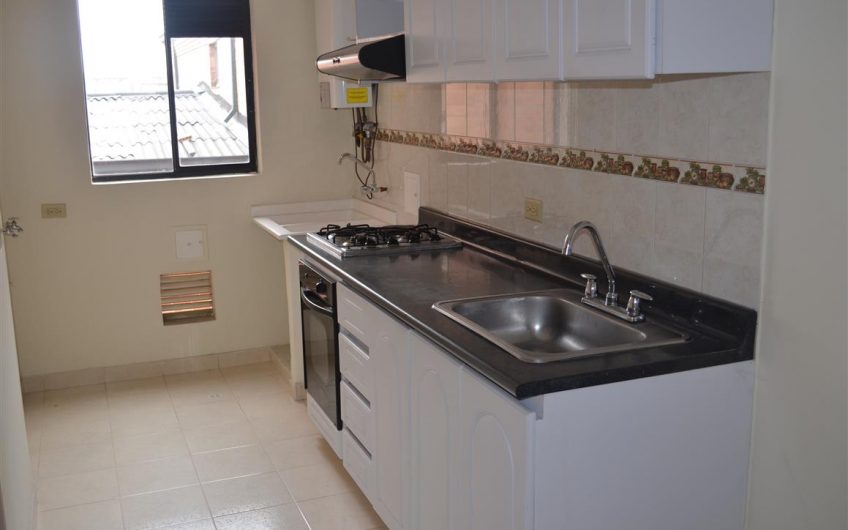 CONJUNTO RESIDENCIAL LA FAMILIA TORRE 10 APT 301