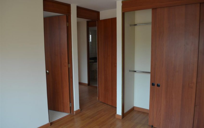 CONJUNTO RESIDENCIAL LA FAMILIA TORRE 10 APT 301