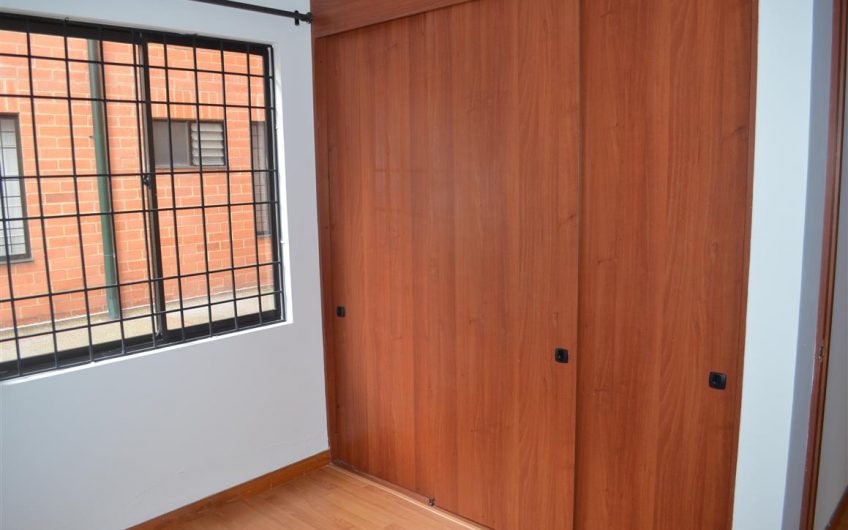 CONJUNTO RESIDENCIAL LA FAMILIA TORRE 8 APT 103