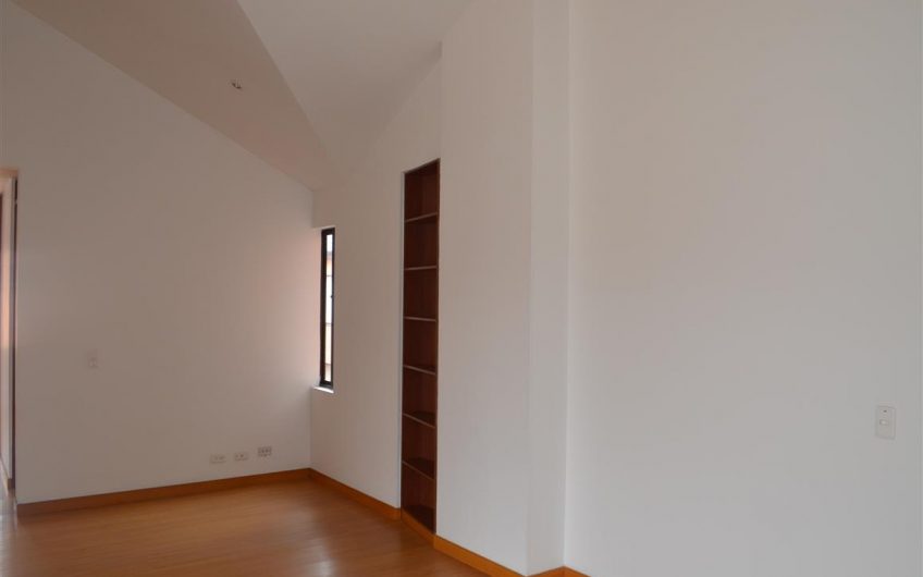 CONJUNTO RESIDENCIAL LA FAMILIA TORRE 3 APT 502