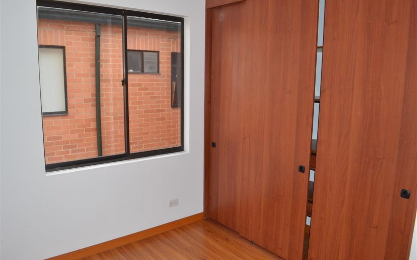 CONJUNTO RESIDENCIAL LA FAMILIA TORRE 6 APT 203