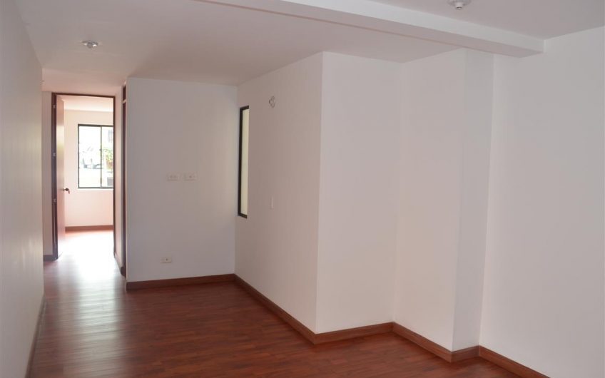 CONJUNTO RESIDENCIAL LA FAMILIA TORRE 5 APT 102