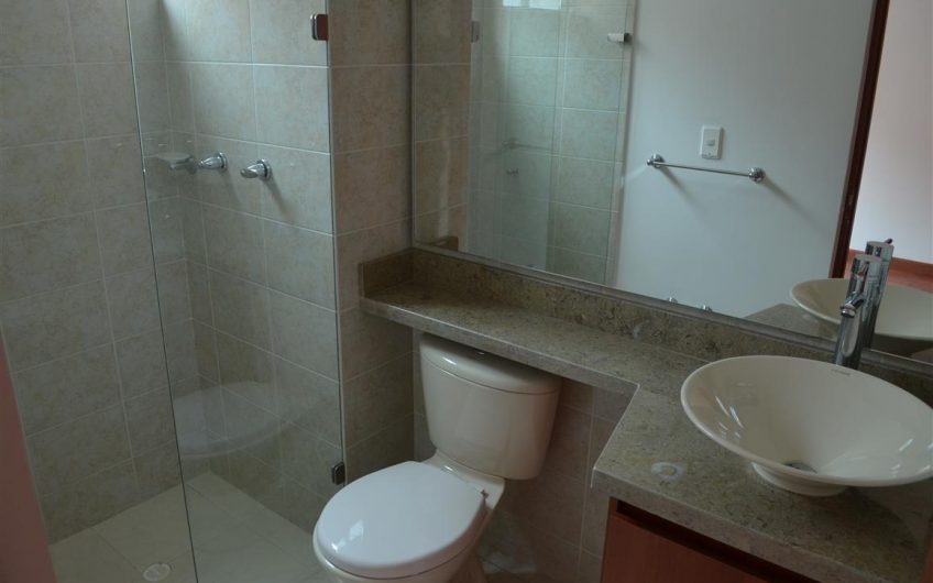 CONJUNTO RESIDENCIAL LA FAMILIA TORRE 5 APT 102