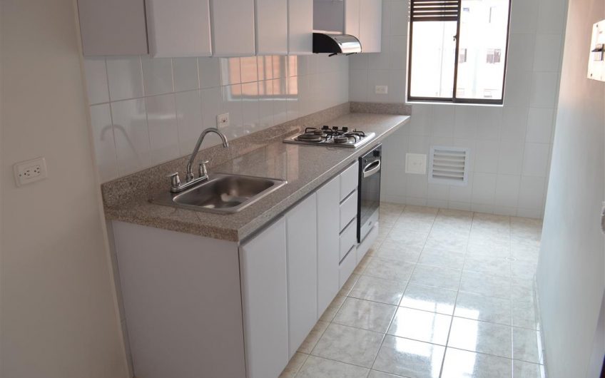 CONJUNTO RESIDENCIAL LA FAMILIA TORRE 4 APT 303