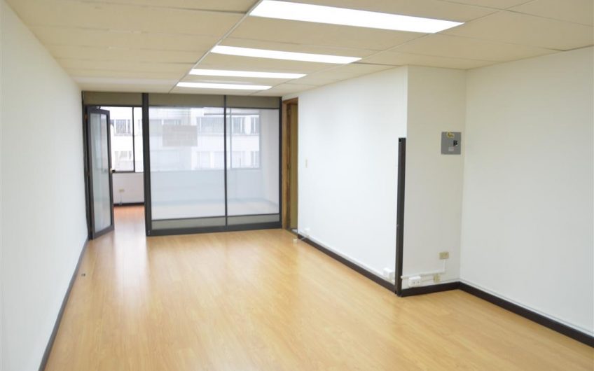 EDIFICIO CENTRO EJECUTIVO OFICINA 214