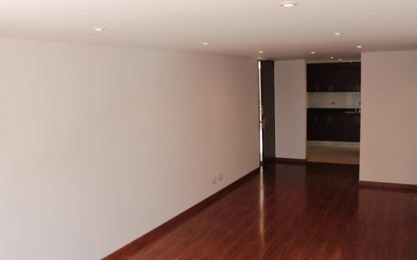Edificio Jardín del Batan Apt 204