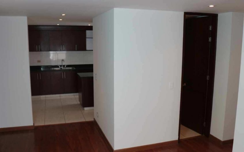Edificio Jardín del Batan Apt 204