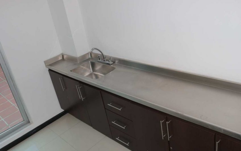 EDIFICIO TORRE  99.10  OFICINA 201